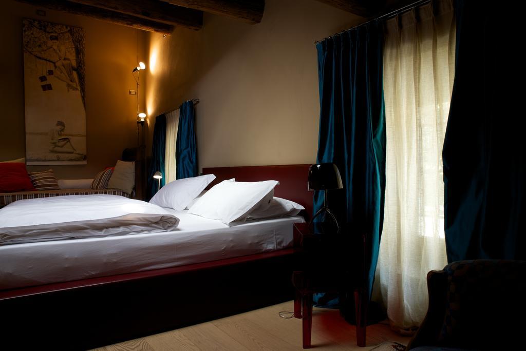 Damaranto Residenza E Cucina Bed and Breakfast Soave  Rum bild